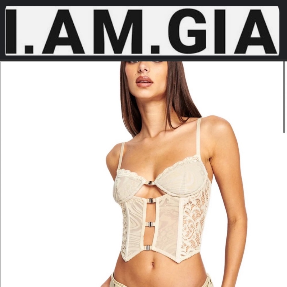 NEW💕 I.AM.GIA lace corset top 💕